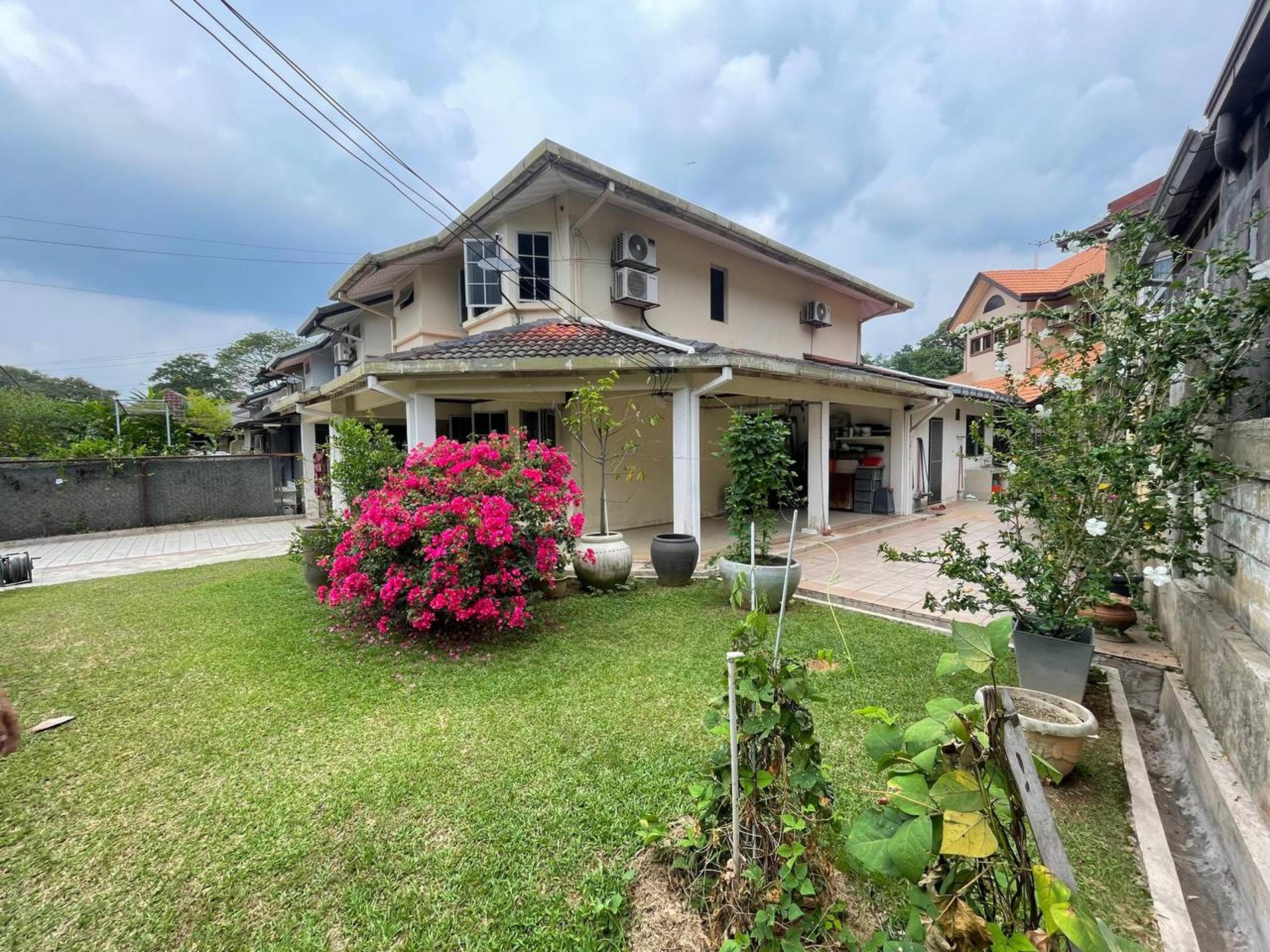 CORNER 2 Storey Terrace, Seksyen 6, Wangsa Maju
